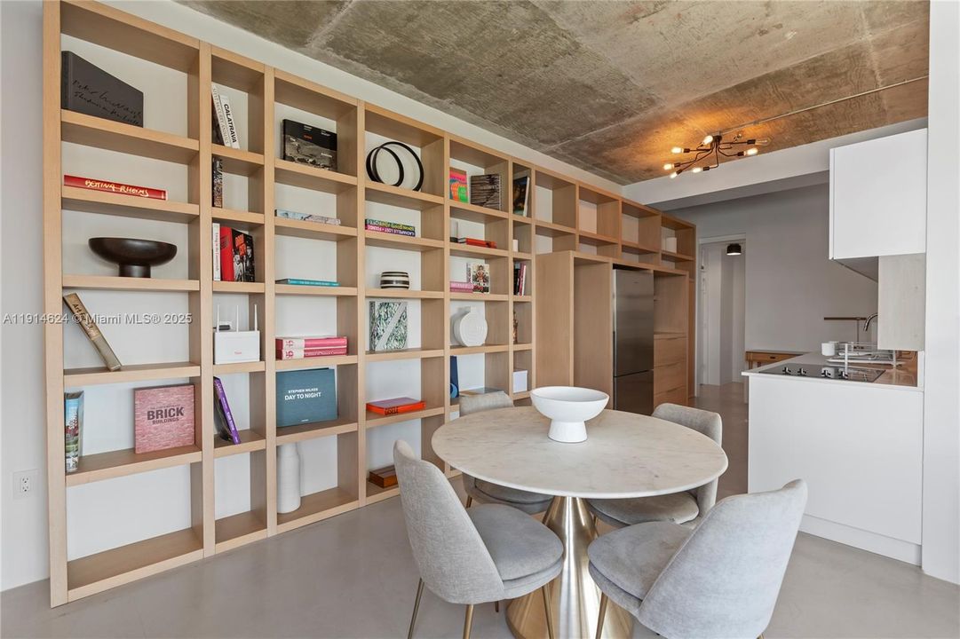 For Sale: $1,790,000 (2 beds, 2 baths, 1287 Square Feet)