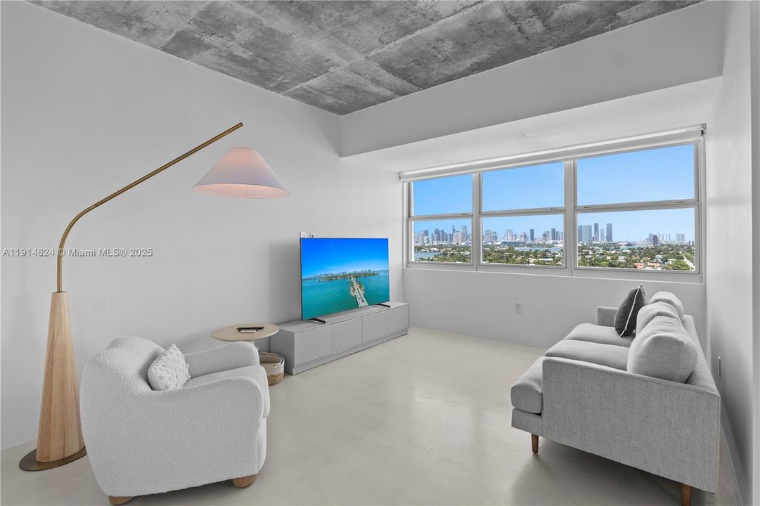 For Sale: $1,790,000 (2 beds, 2 baths, 1287 Square Feet)