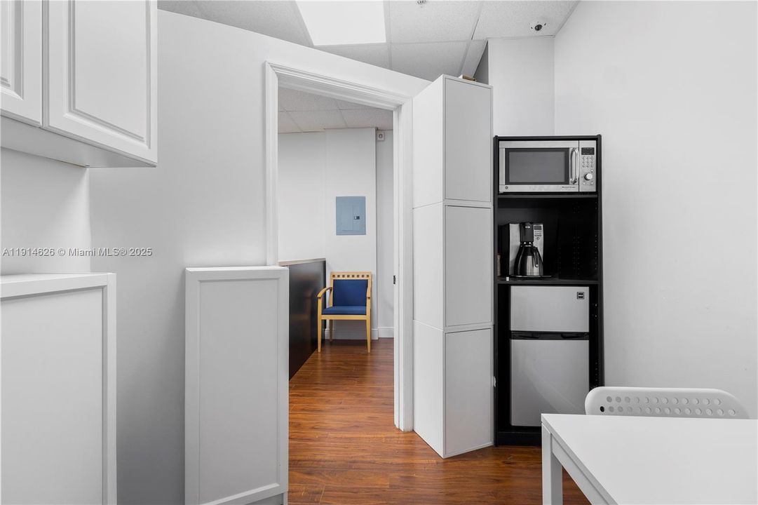 出租: $1,850 (0 贝兹, 0 浴室, 0 平方英尺)