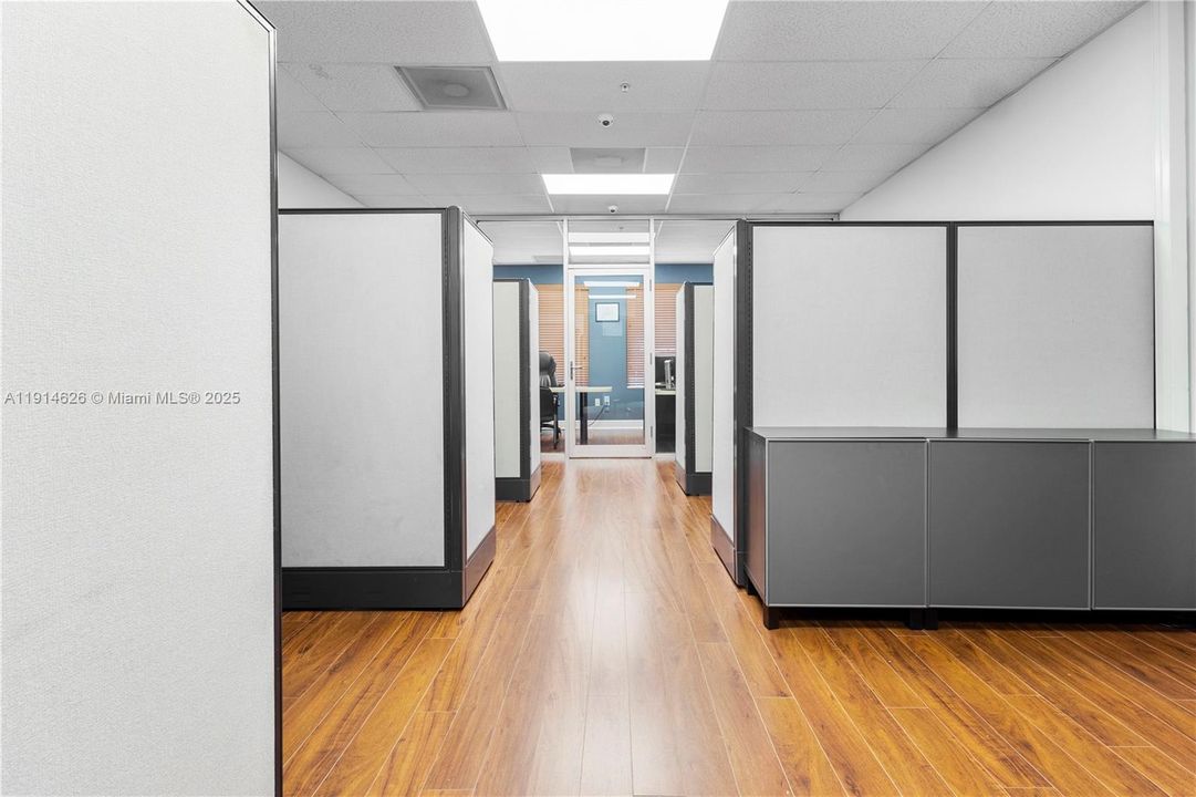 出租: $1,850 (0 贝兹, 0 浴室, 0 平方英尺)