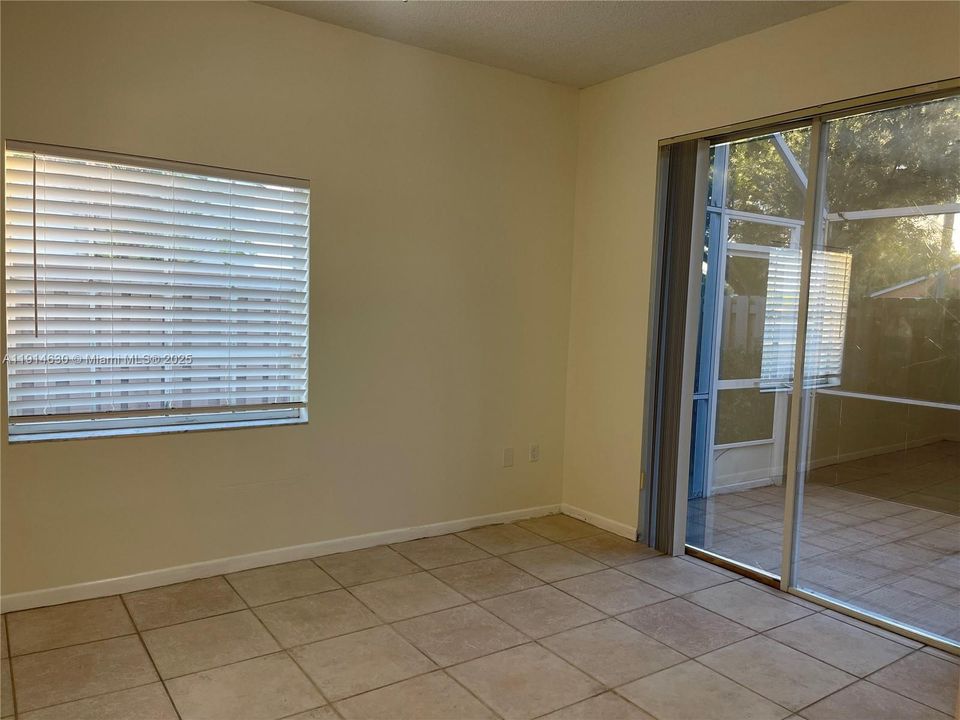 For Rent: $2,050 (1 beds, 1 baths, 680 Square Feet)