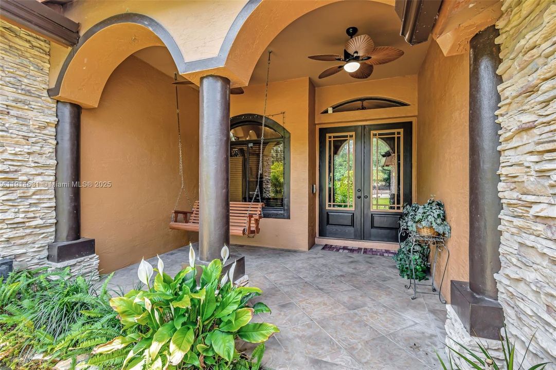 待售: $1,095,000 (4 贝兹, 4 浴室, 3528 平方英尺)