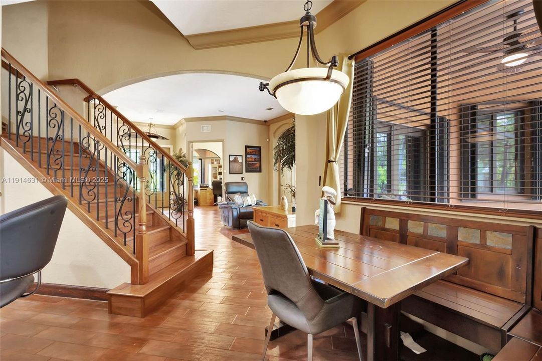 待售: $1,095,000 (4 贝兹, 4 浴室, 3528 平方英尺)