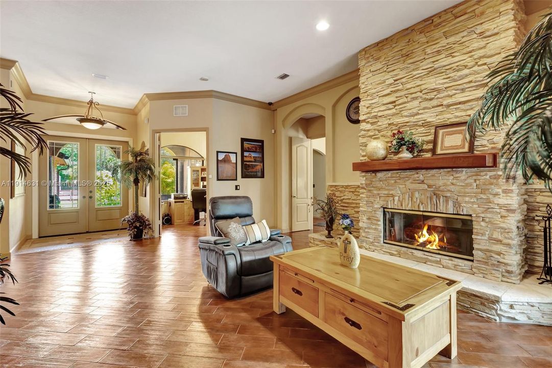 待售: $1,095,000 (4 贝兹, 4 浴室, 3528 平方英尺)