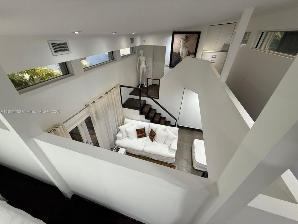 Recently Rented: $2,600 (0 beds, 1 baths, 600 Square Feet)