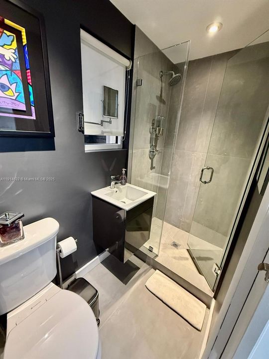 Recently Rented: $2,600 (0 beds, 1 baths, 600 Square Feet)