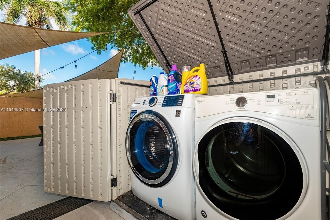 En Venta: $365,000 (3 camas, 2 baños, 1220 Pies cuadrados)