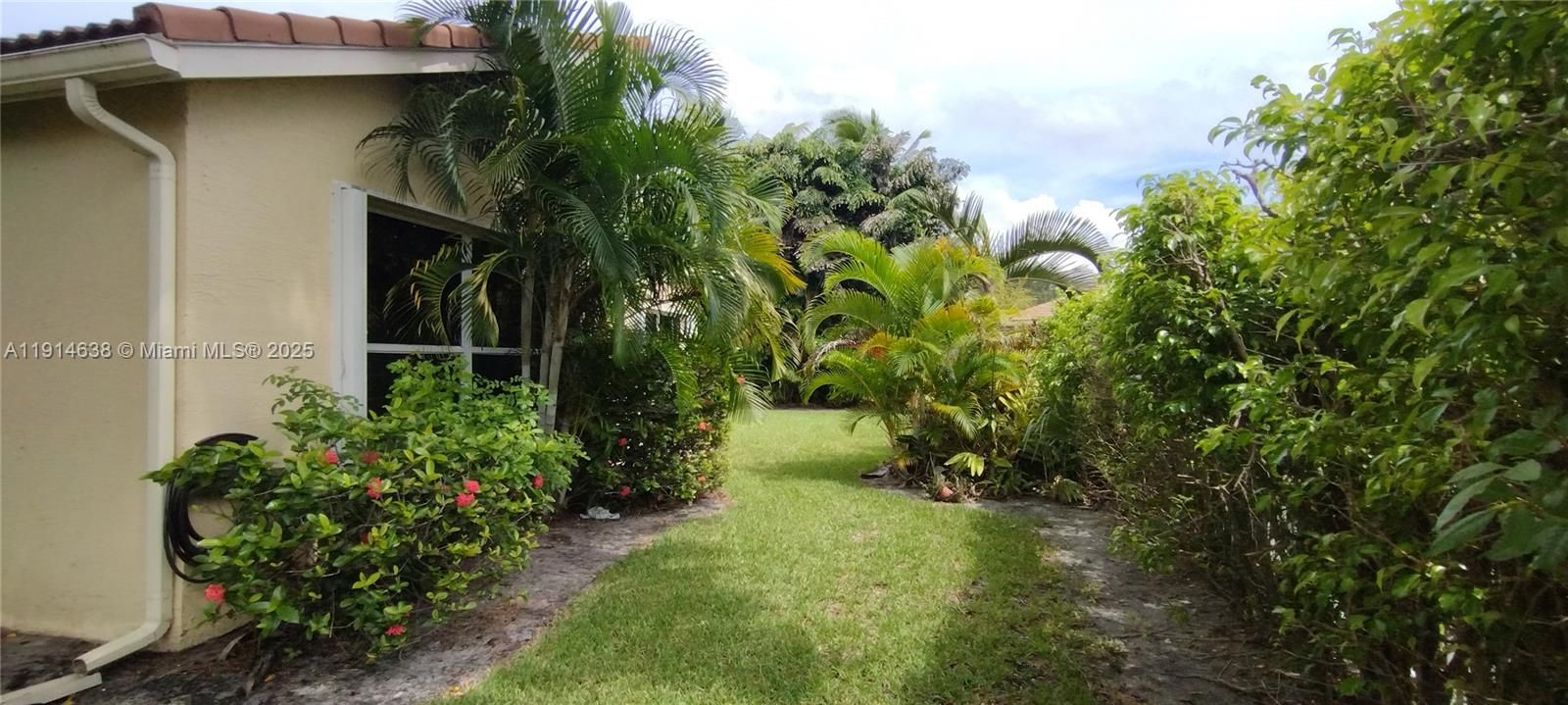 Недавно арендовано: $3,500 (3 спален, 2 ванн, 1892 Квадратных фут)