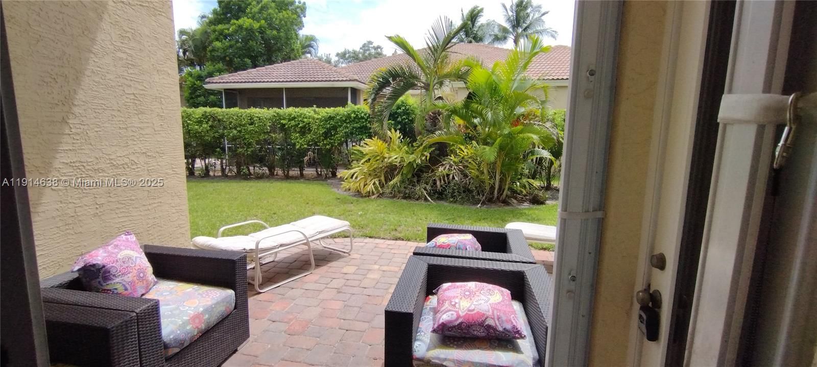 Недавно арендовано: $3,500 (3 спален, 2 ванн, 1892 Квадратных фут)