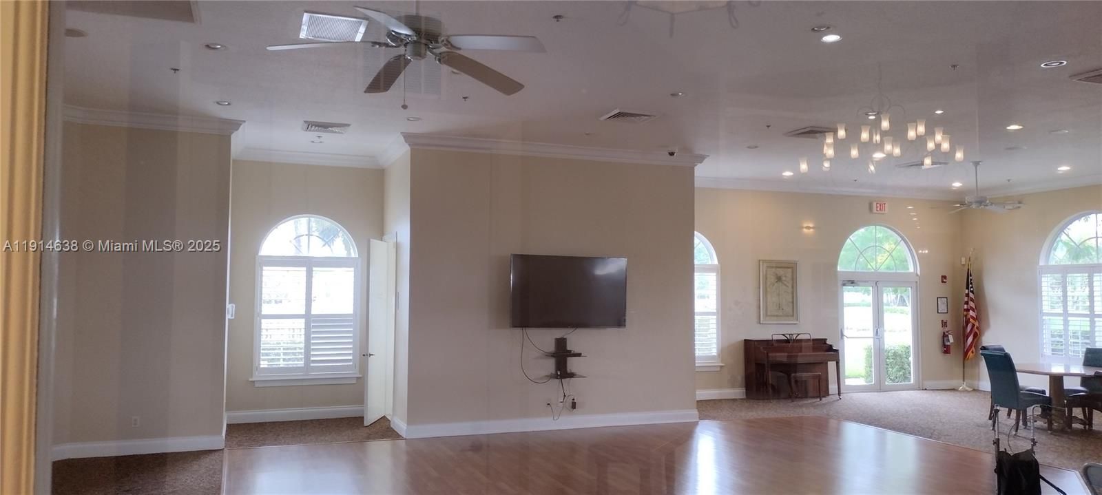 Недавно арендовано: $3,500 (3 спален, 2 ванн, 1892 Квадратных фут)