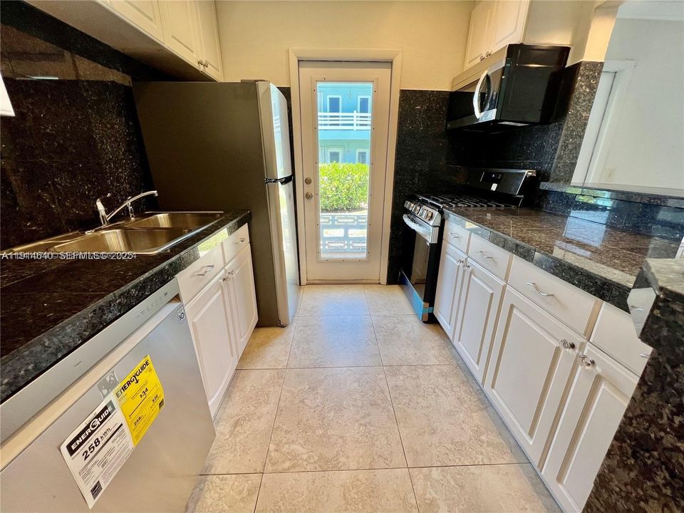 En Renta: $2,900 (2 camas, 1 baños, 930 Pies cuadrados)