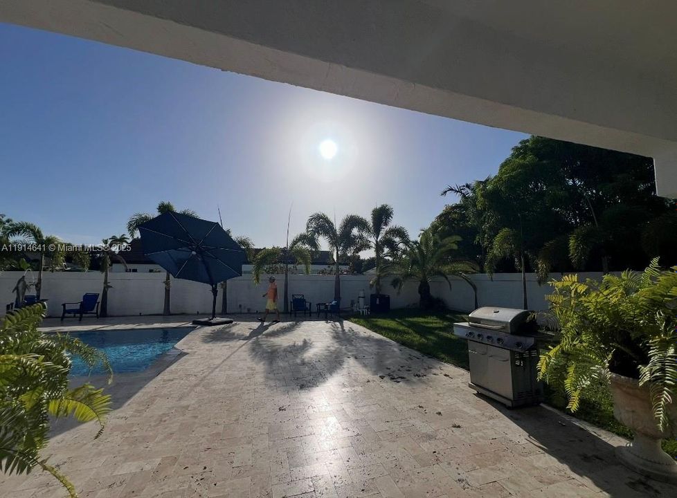 For Rent: $4,400 (3 beds, 2 baths, 2881 Square Feet)