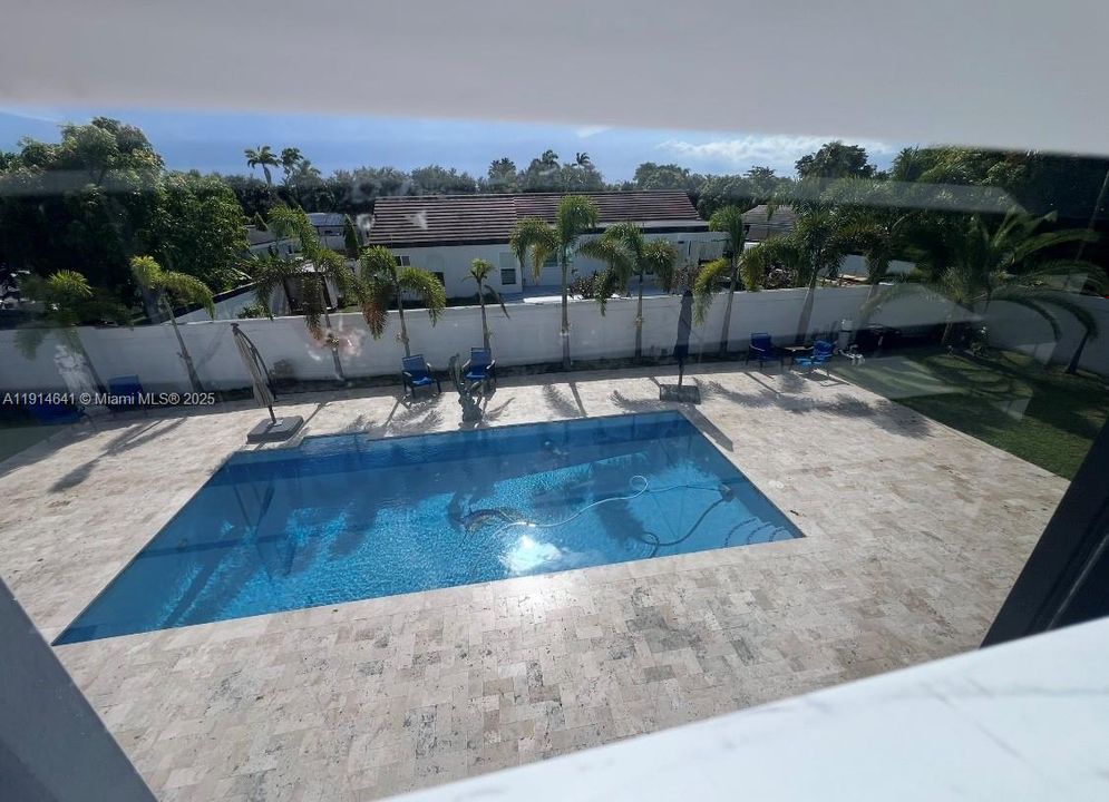 For Rent: $4,400 (3 beds, 2 baths, 2881 Square Feet)