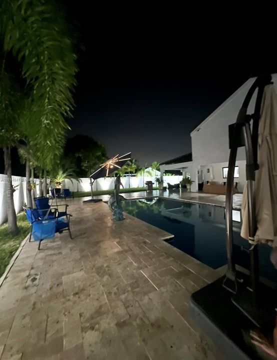 For Rent: $4,400 (3 beds, 2 baths, 2881 Square Feet)