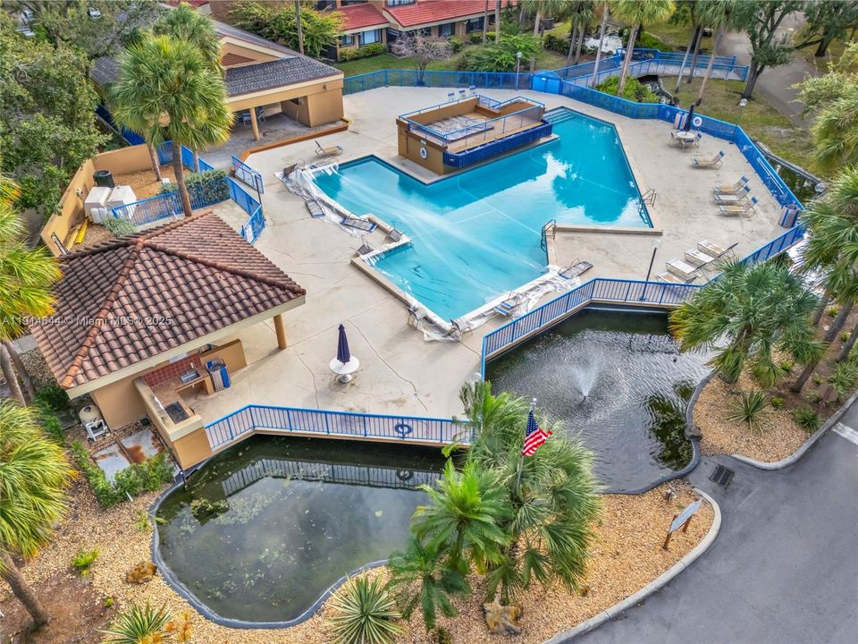 待售: $385,000 (2 贝兹, 2 浴室, 1108 平方英尺)