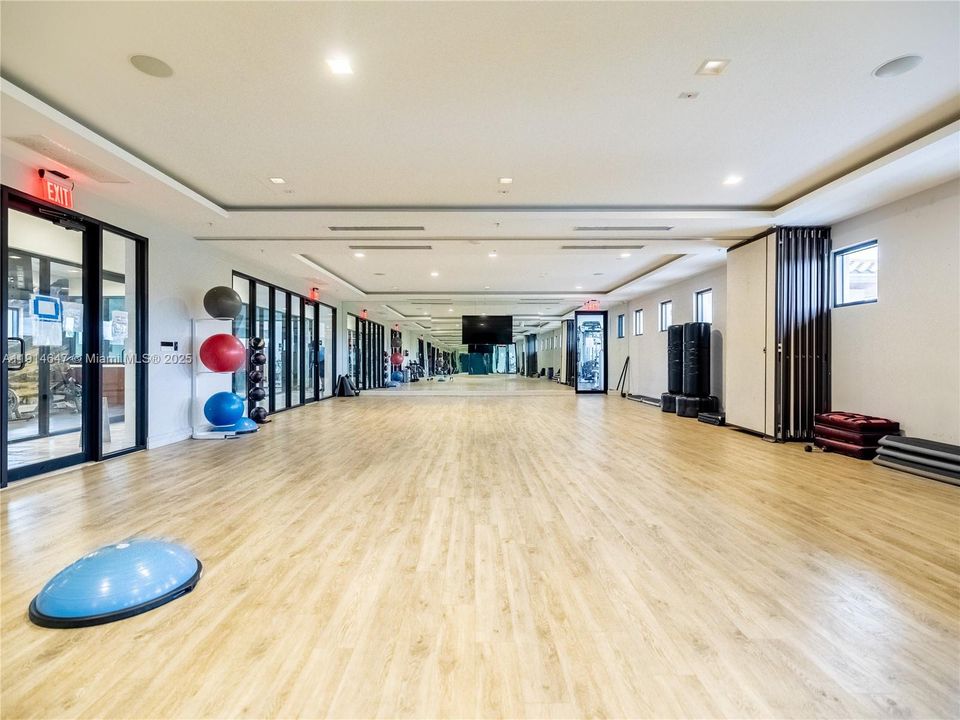 待售: $1,170,000 (4 贝兹, 3 浴室, 2650 平方英尺)