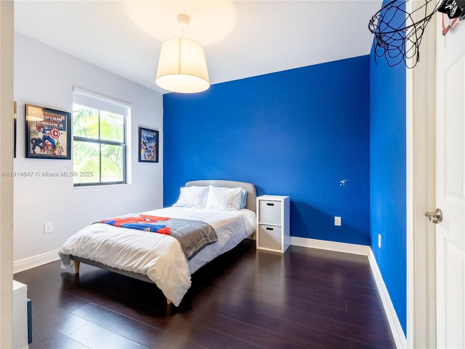 待售: $1,170,000 (4 贝兹, 3 浴室, 2650 平方英尺)