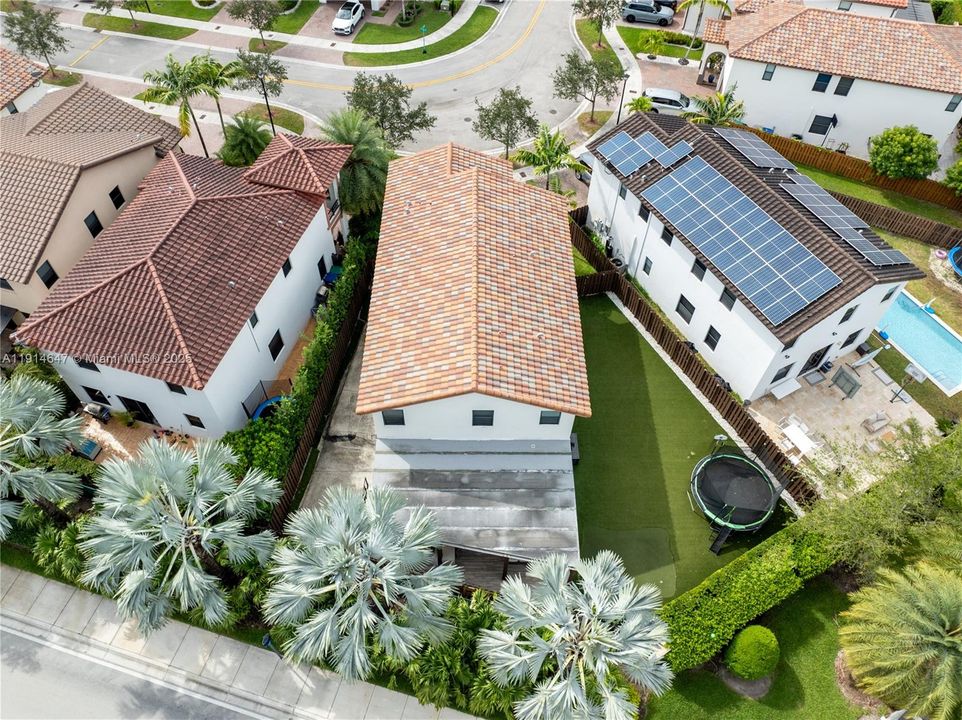 待售: $1,170,000 (4 贝兹, 3 浴室, 2650 平方英尺)