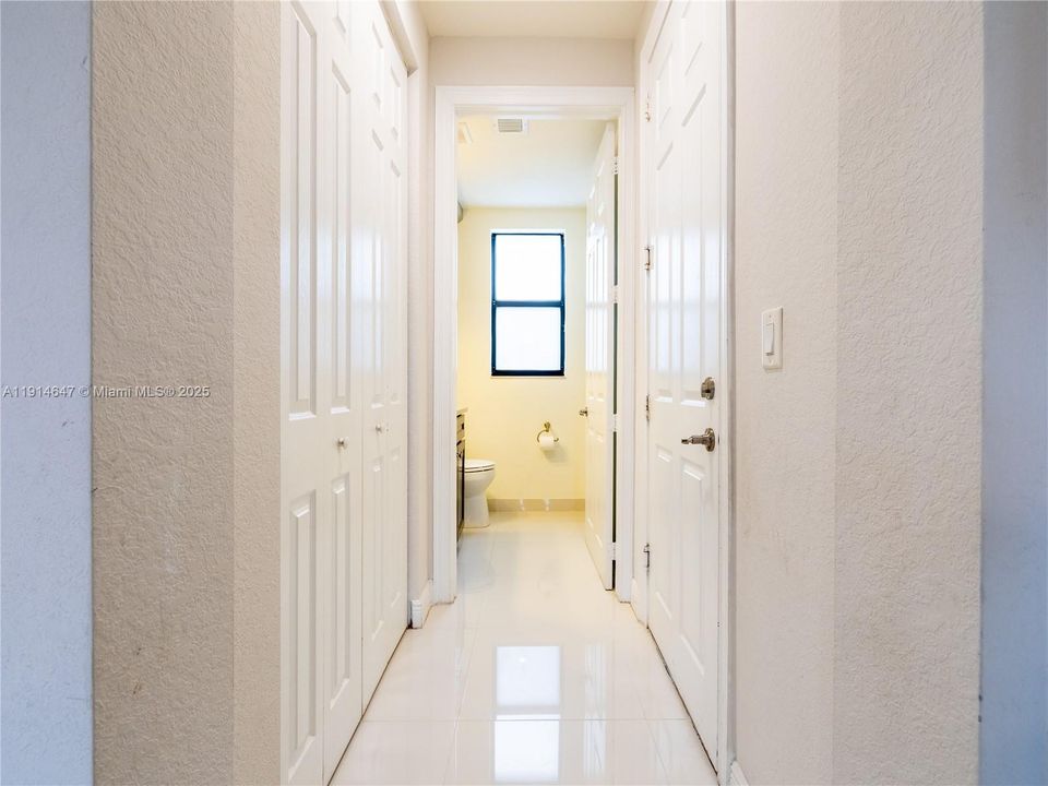 待售: $1,170,000 (4 贝兹, 3 浴室, 2650 平方英尺)