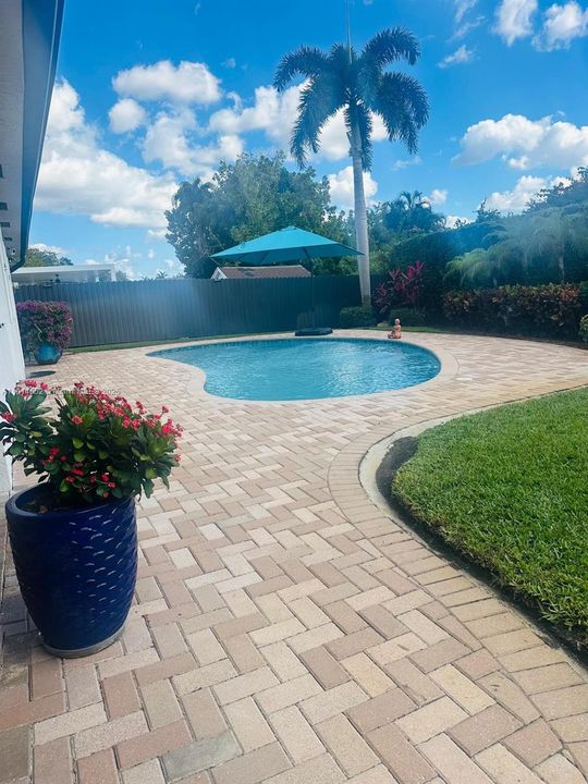 For Sale: $779,900 (3 beds, 2 baths, 1606 Square Feet)