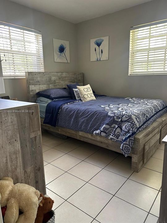 For Sale: $779,900 (3 beds, 2 baths, 1606 Square Feet)