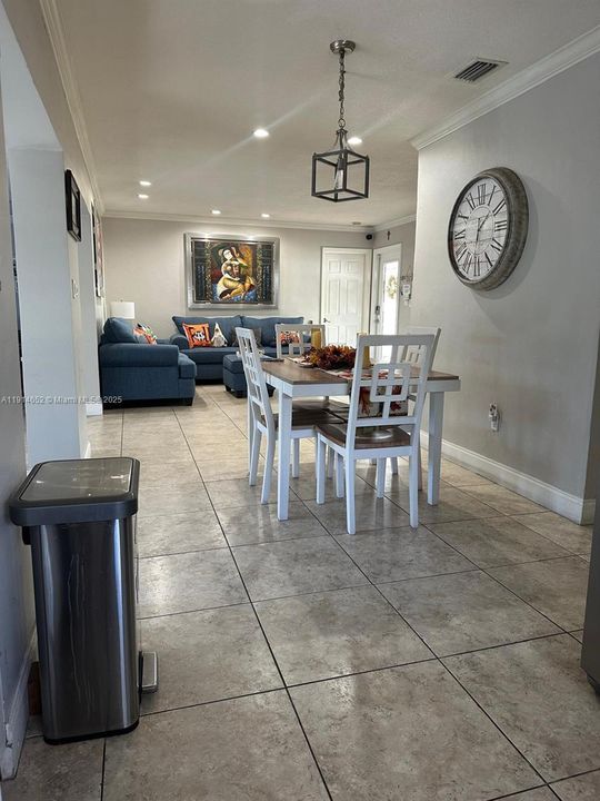 For Sale: $779,900 (3 beds, 2 baths, 1606 Square Feet)