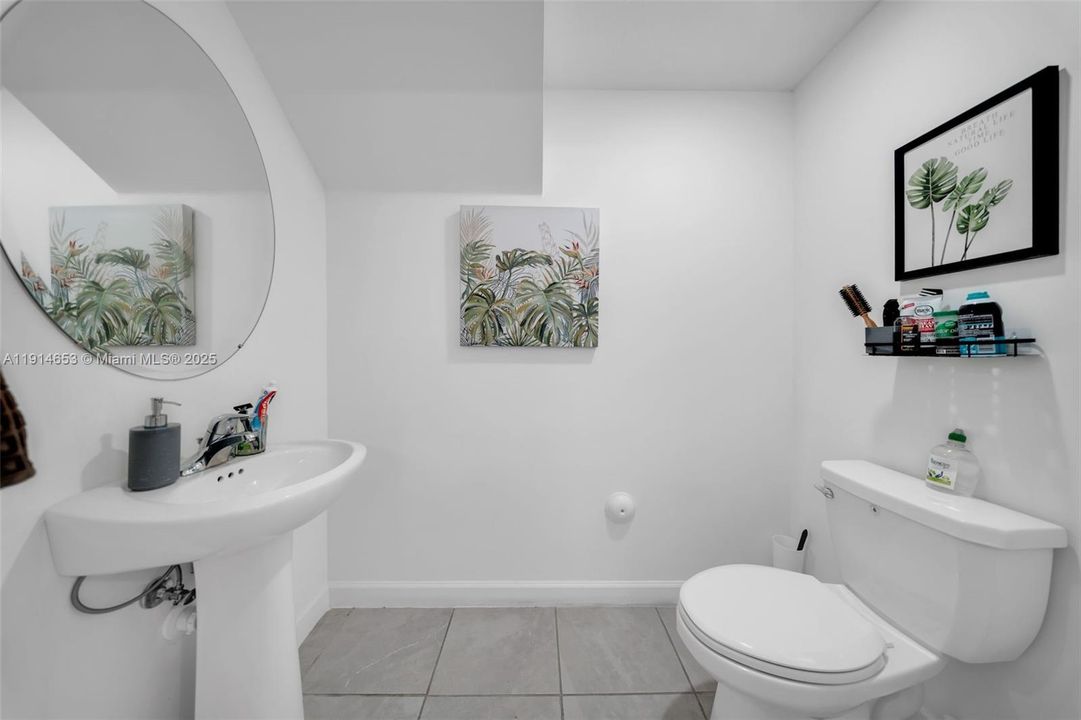 На продажу: $589,999 (3 спален, 2 ванн, 1331 Квадратных фут)