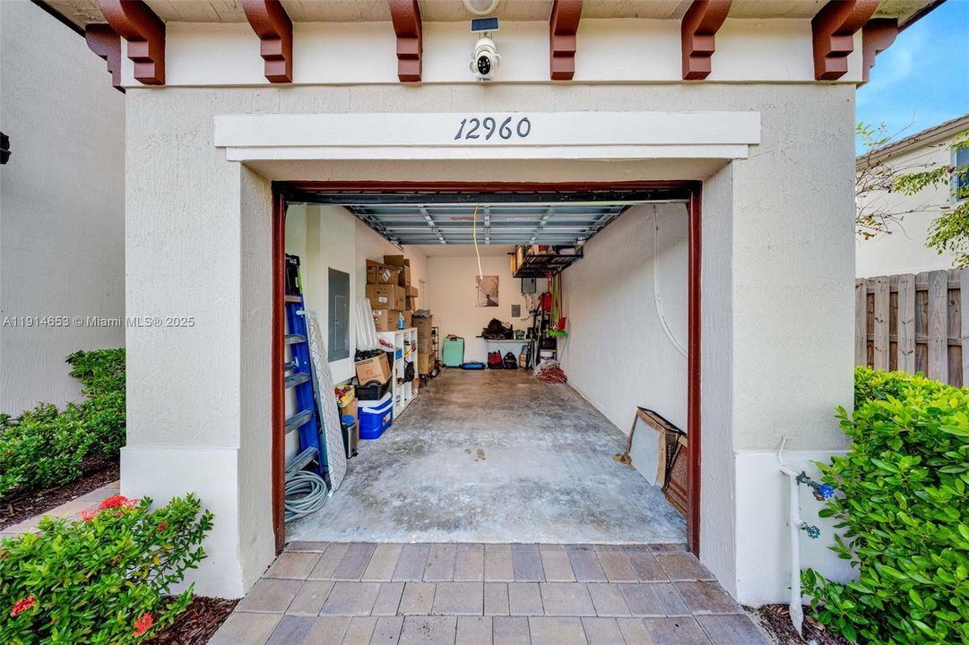 На продажу: $589,999 (3 спален, 2 ванн, 1331 Квадратных фут)