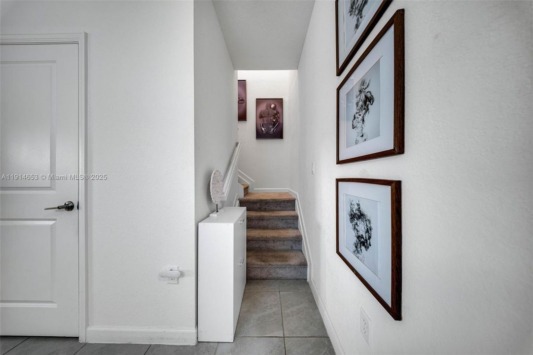 На продажу: $589,999 (3 спален, 2 ванн, 1331 Квадратных фут)