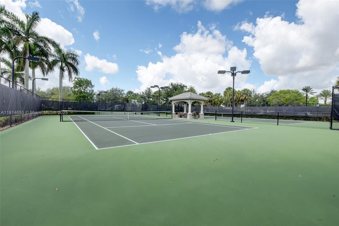 For Sale: $860,000 (4 beds, 3 baths, 2389 Square Feet)