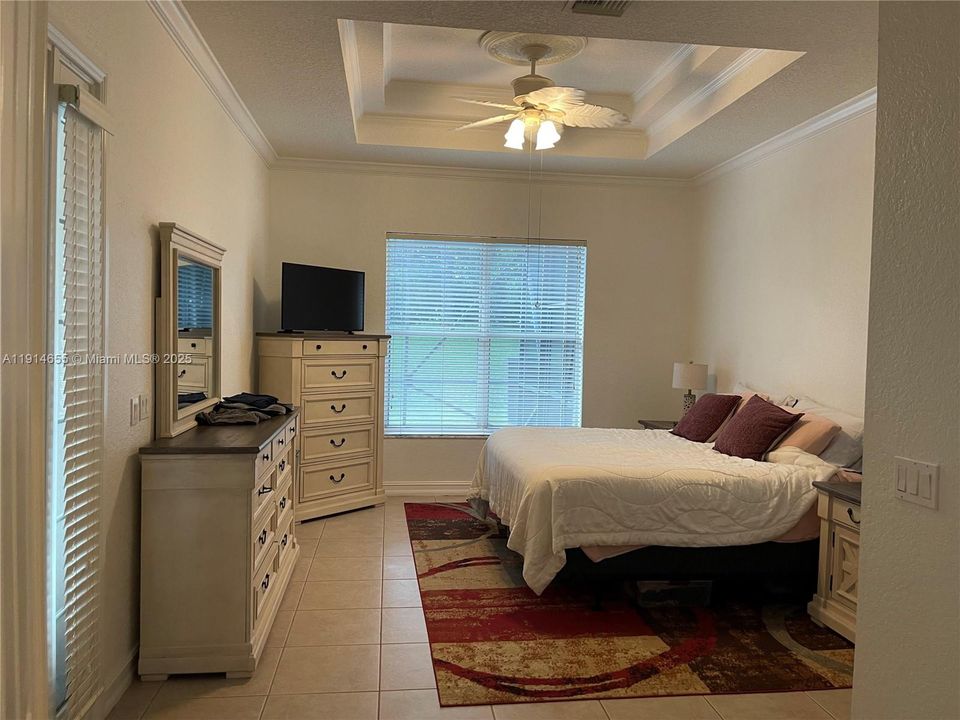 For Sale: $860,000 (4 beds, 3 baths, 2389 Square Feet)