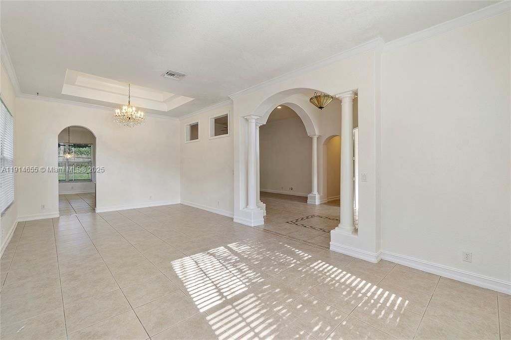 For Sale: $860,000 (4 beds, 3 baths, 2389 Square Feet)