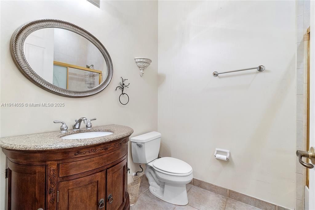 For Sale: $860,000 (4 beds, 3 baths, 2389 Square Feet)