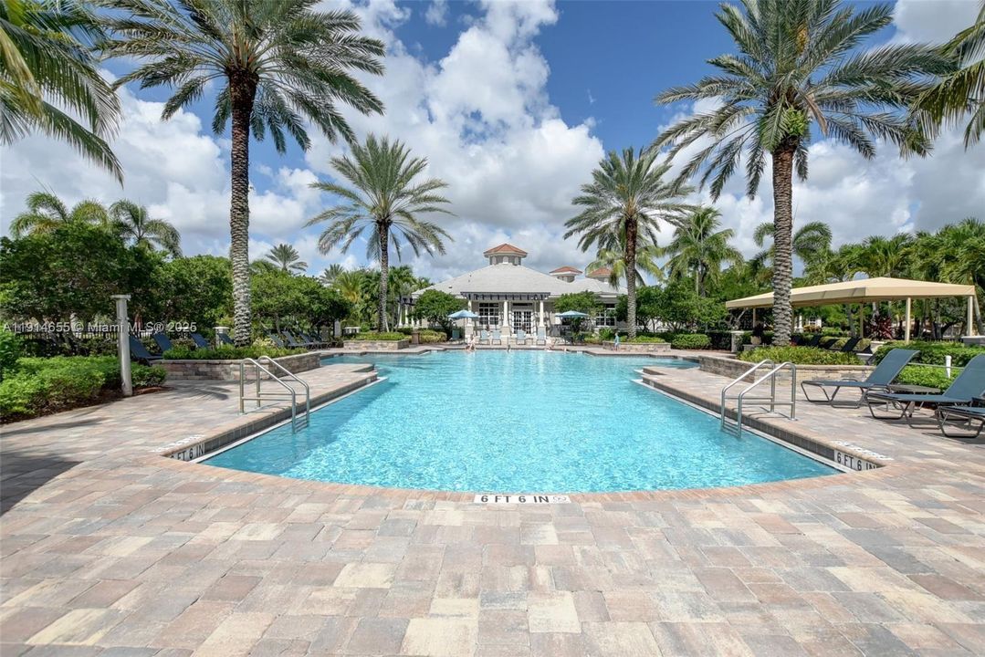 For Sale: $860,000 (4 beds, 3 baths, 2389 Square Feet)