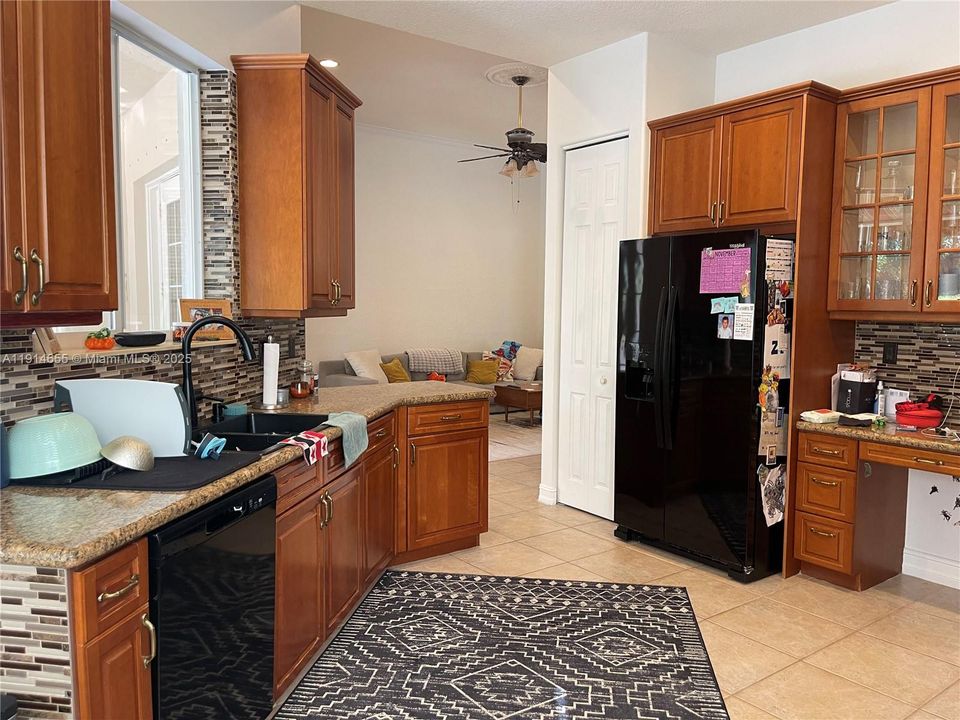 For Sale: $860,000 (4 beds, 3 baths, 2389 Square Feet)