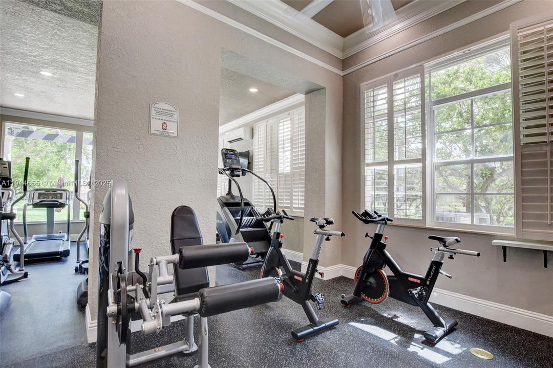 For Sale: $860,000 (4 beds, 3 baths, 2389 Square Feet)