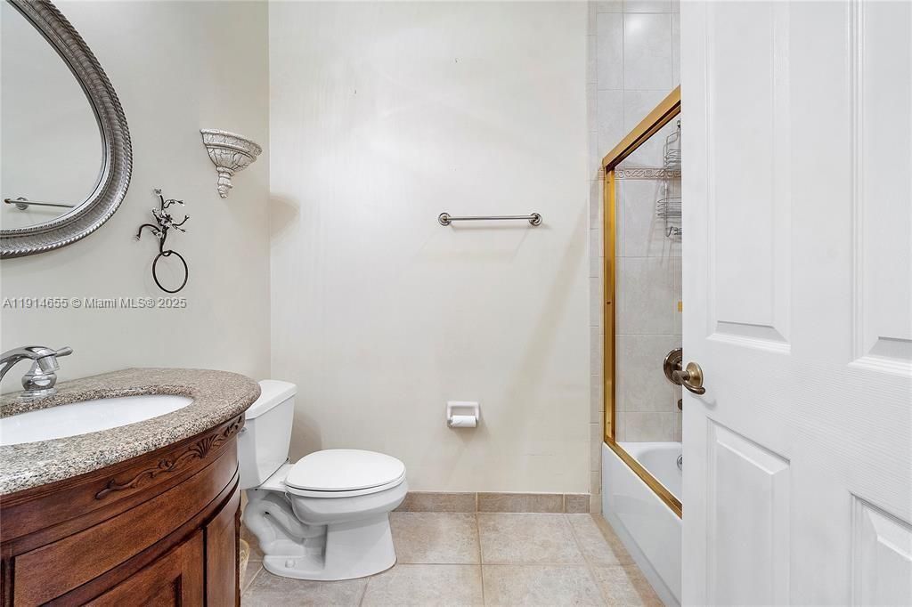 For Sale: $860,000 (4 beds, 3 baths, 2389 Square Feet)