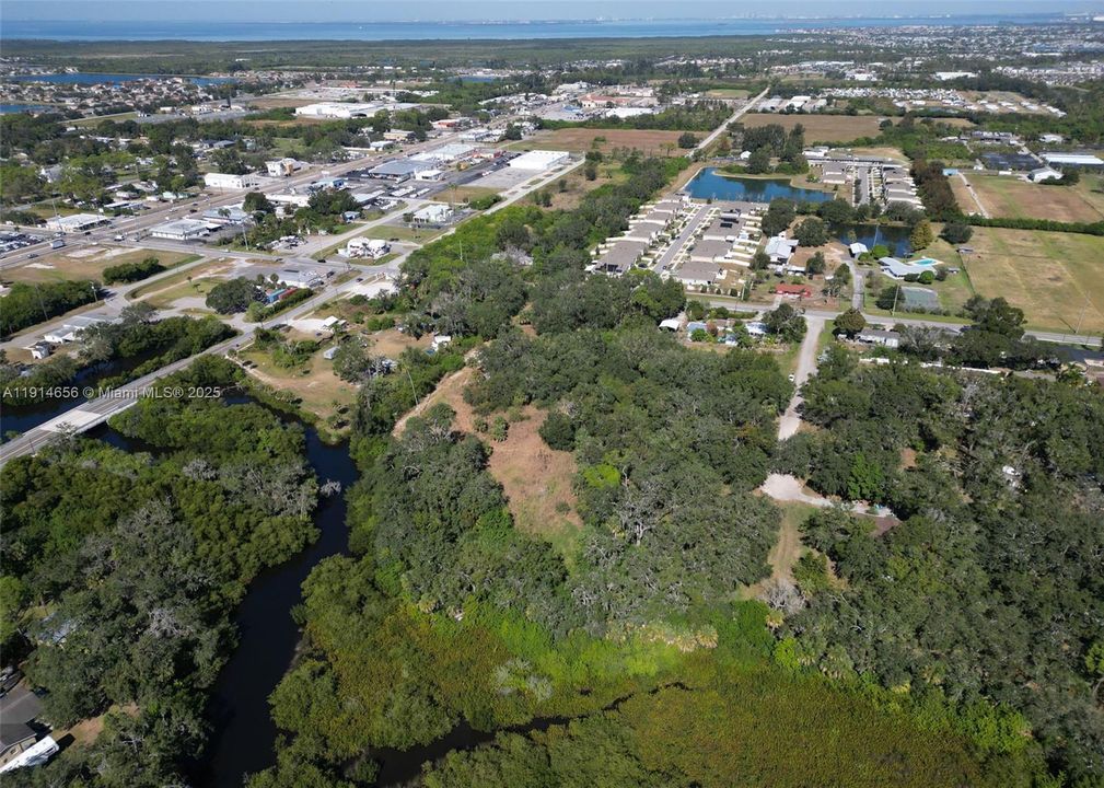 待售: $1,550,000 (0 贝兹, 0 浴室, 0 平方英尺)