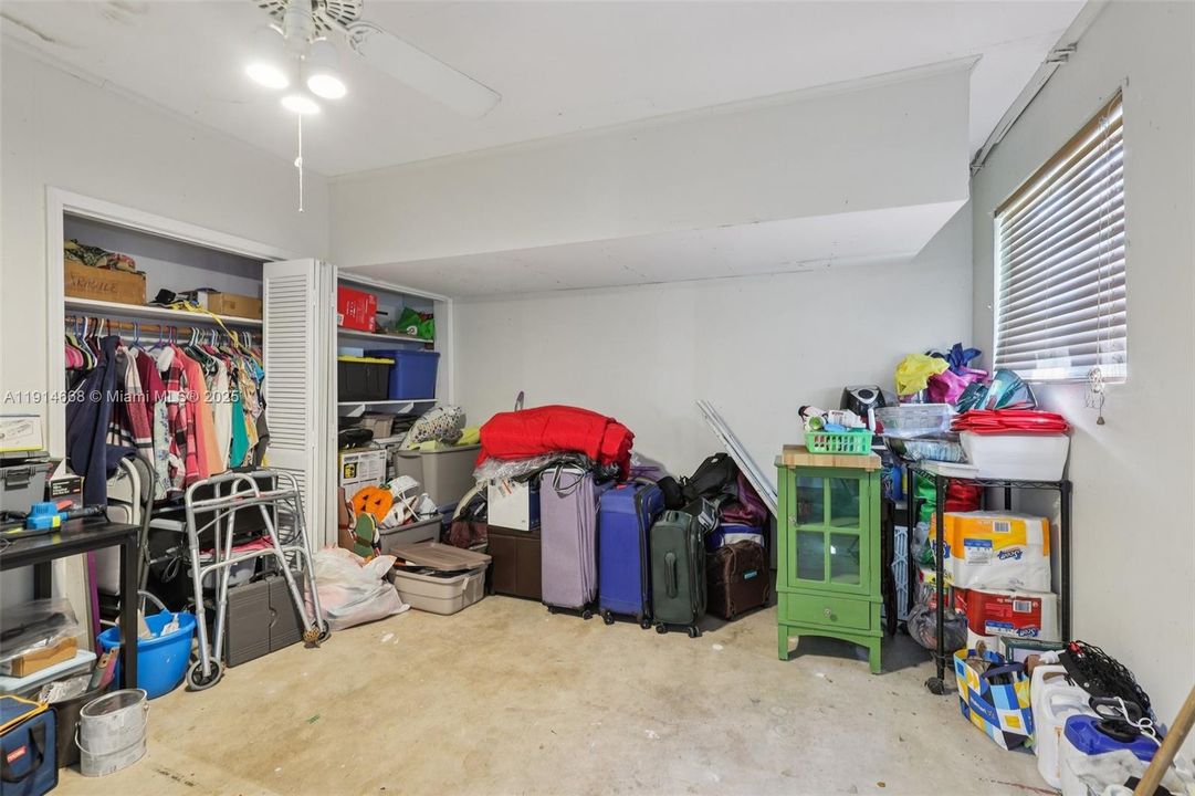 Activo con contrato: $679,000 (3 camas, 2 baños, 1872 Pies cuadrados)