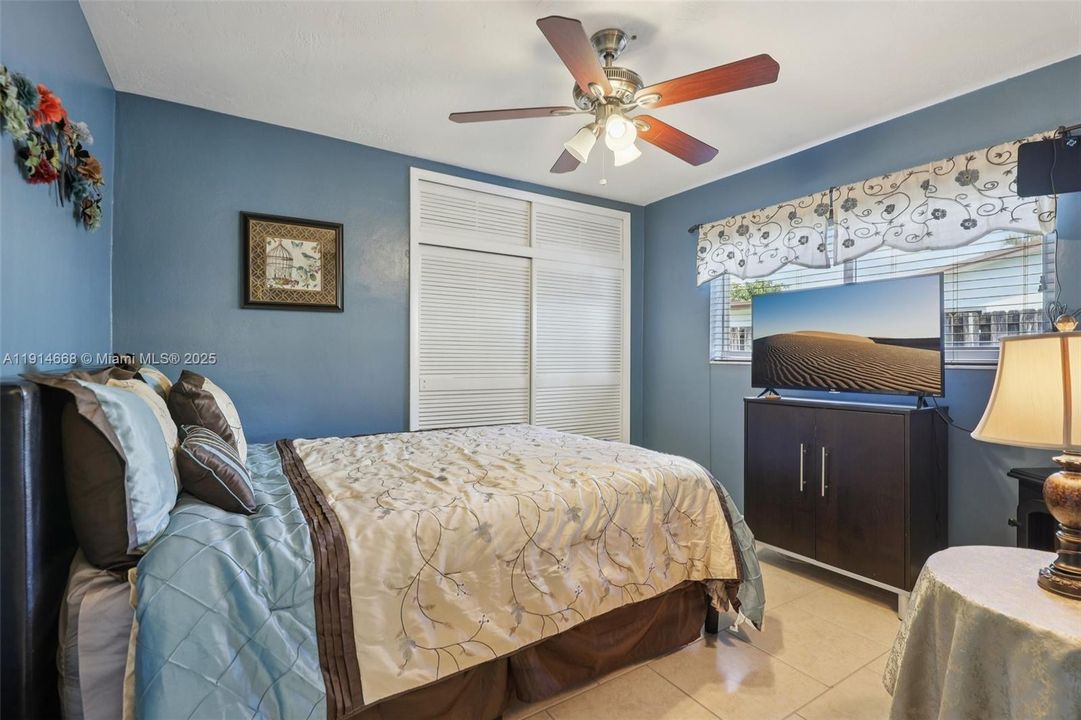 Activo con contrato: $679,000 (3 camas, 2 baños, 1872 Pies cuadrados)