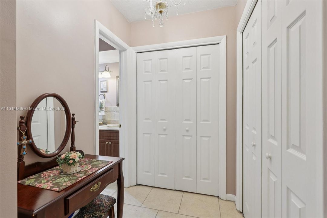 Activo con contrato: $679,000 (3 camas, 2 baños, 1872 Pies cuadrados)