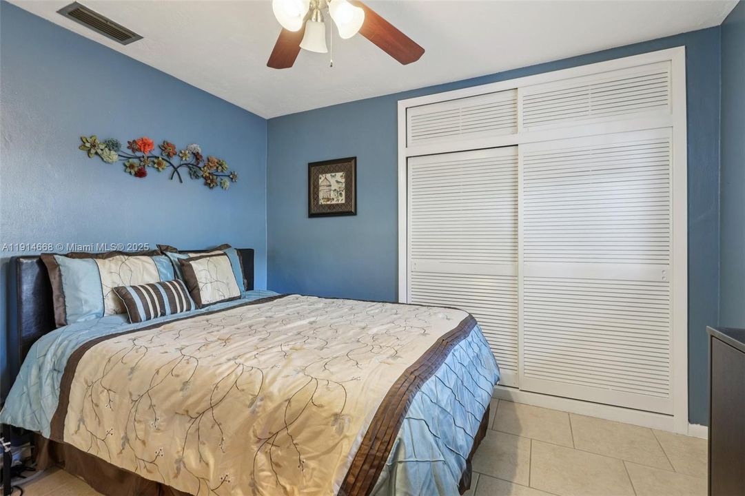 Activo con contrato: $679,000 (3 camas, 2 baños, 1872 Pies cuadrados)