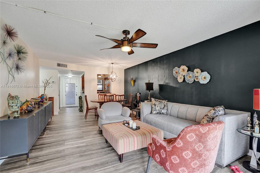 待售: $150,000 (2 贝兹, 2 浴室, 850 平方英尺)