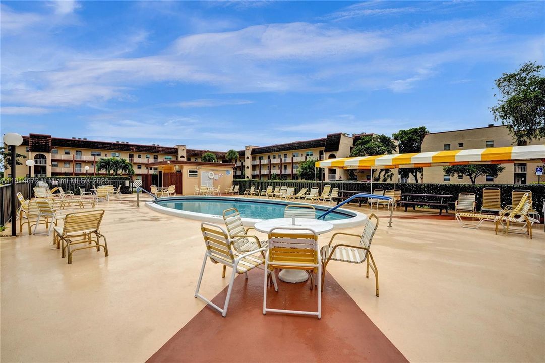 待售: $150,000 (2 贝兹, 2 浴室, 850 平方英尺)