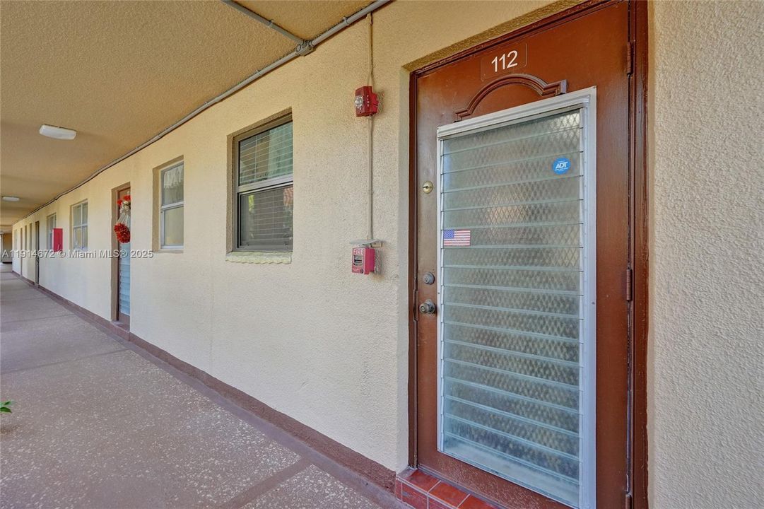 待售: $150,000 (2 贝兹, 2 浴室, 850 平方英尺)