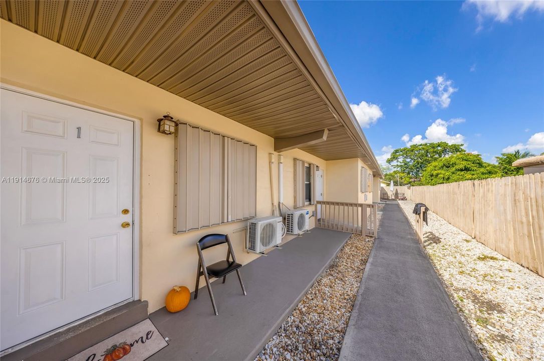 For Sale: $849,000 (0 beds, 0 baths, 2432 Square Feet)