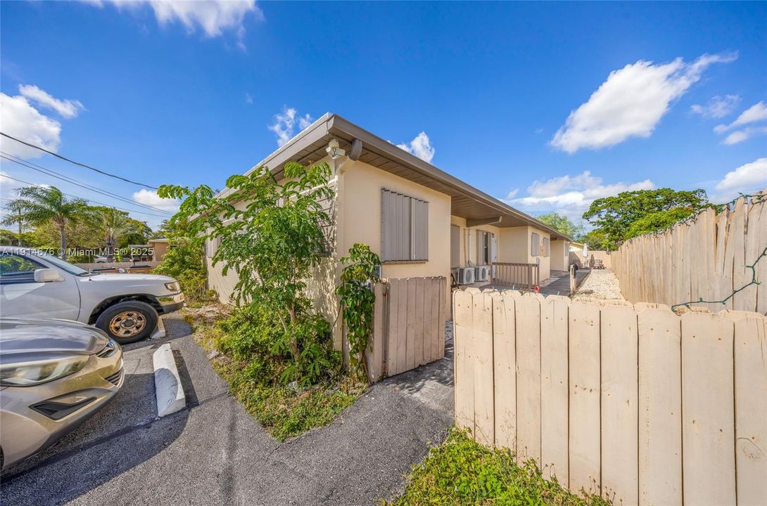 For Sale: $849,000 (0 beds, 0 baths, 2432 Square Feet)