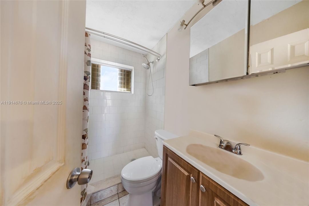 For Sale: $849,000 (0 beds, 0 baths, 2432 Square Feet)