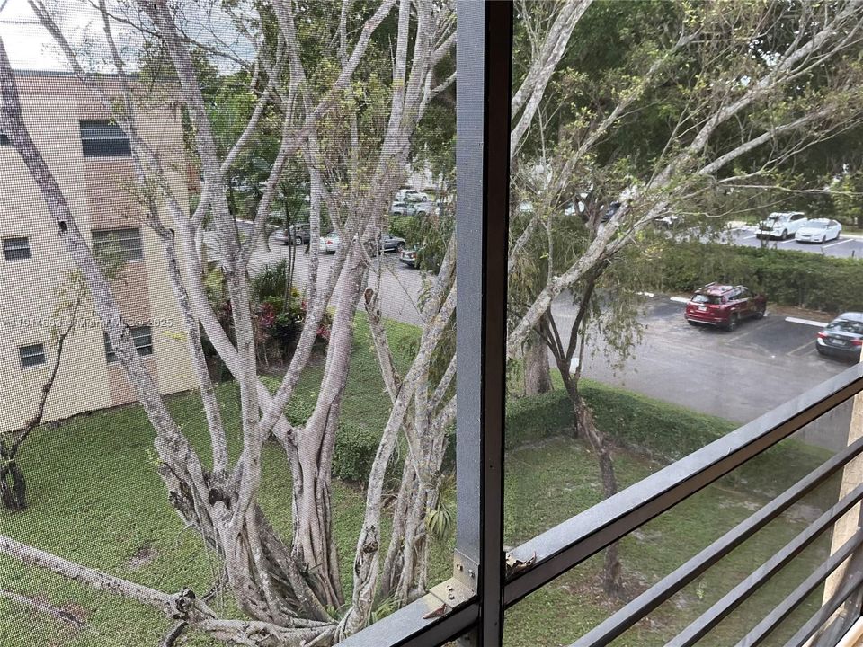 Recently Rented: $1,600 (2 beds, 2 baths, 920 Square Feet)