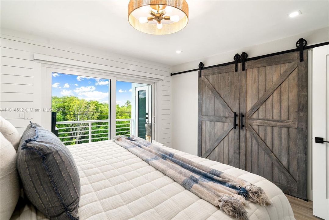 На продажу: $2,695,000 (0 спален, 0 ванн, 2485 Квадратных фут)